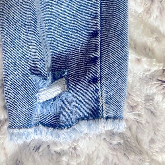 Tinseltown size 5 distressed skinny jeans - Picture 3 of 4